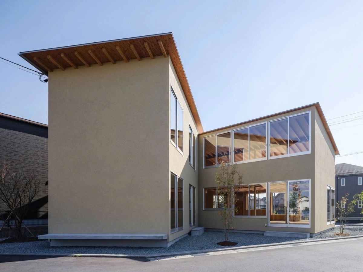 Vì có bề mặt sần nên nhiều người lo lắng Sơn hiệu ứng stucco bị bám bụi bẩn