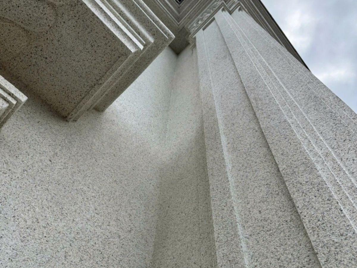 Cách tính báo giá sơn giả đá phụ thuộc vào nhiều yếu tố