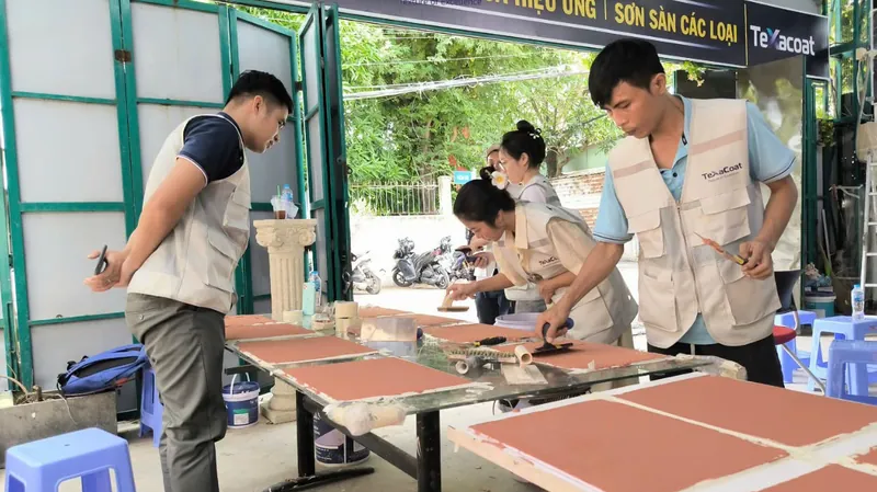 Workshop đào tạo thợ thi công sơn hiệu ứng miễn phí tại showroom TexaCoat