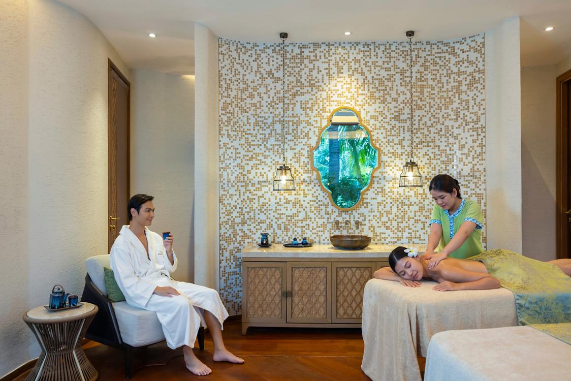 Mẫu vữa hiệu ứng được sử dụng tại không gian spa này tương tự mẫu vữa hiệu ứng vân xước ngang của TexaCoat